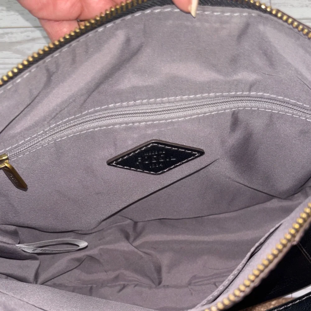 Fossil Black Leather Shoulder Bag - Picture 6 of 11